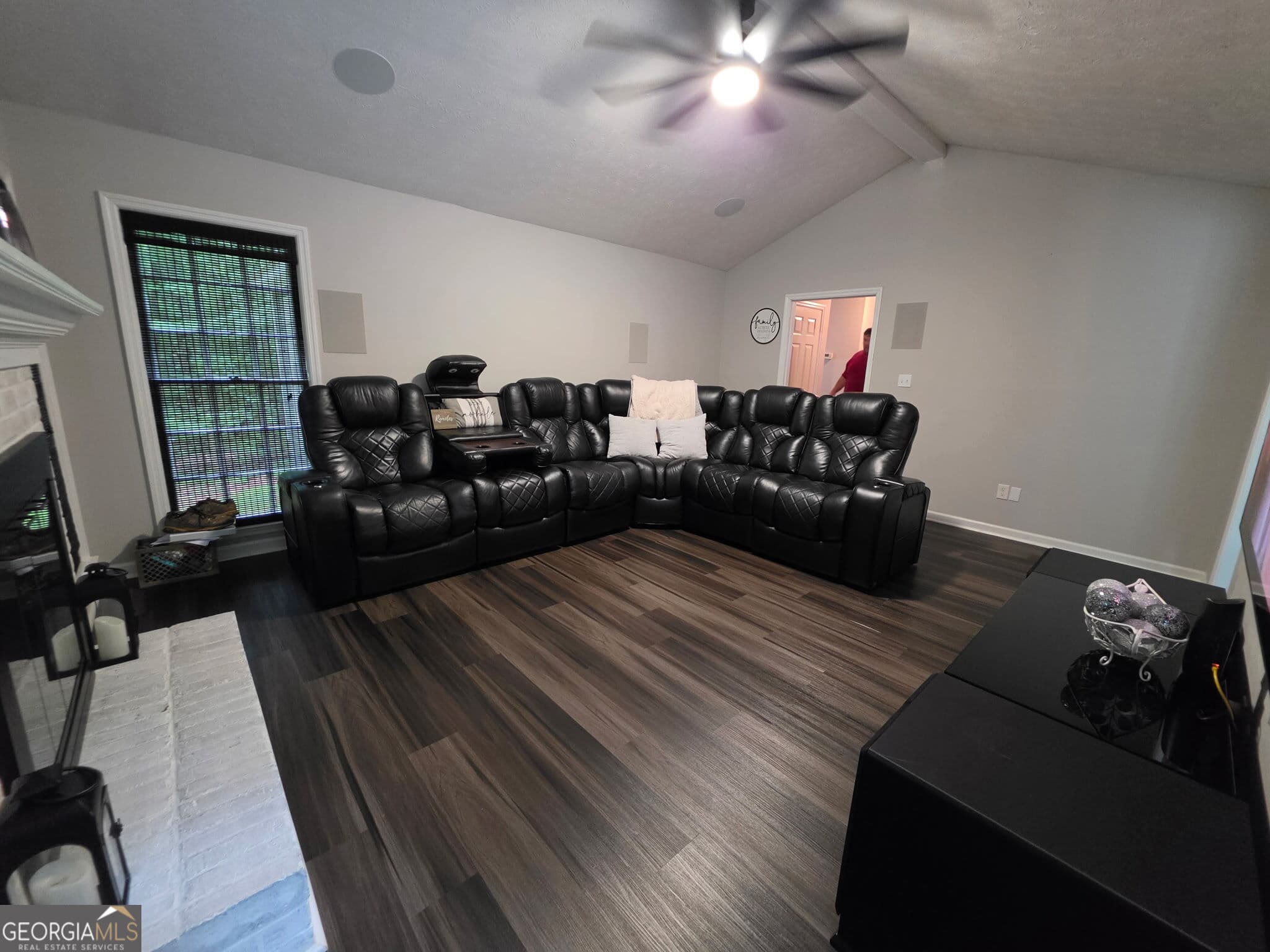 3 bedroom, 2 bathroom, 1,528 sq ft single family residence under contract at 109 Huntcliff Court, Lagrange, GA 30240 — photo 6