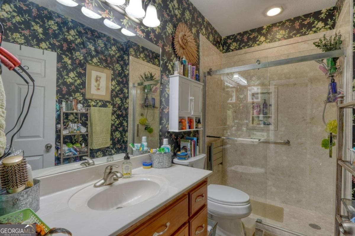 1 bedroom, 1 bathroom, 936 sq ft condominium for sale at 1729 Watercrest Way, Young Harris, GA 30582 — photo 7