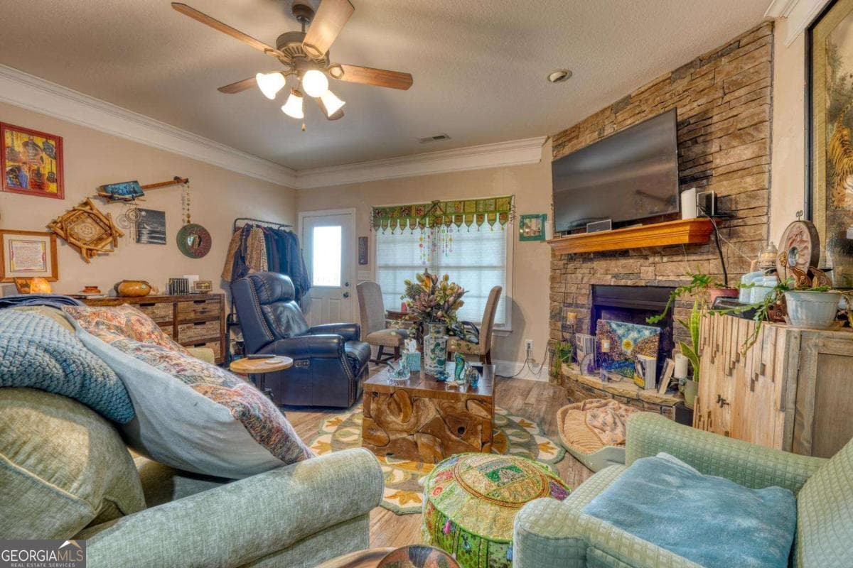 1 bedroom, 1 bathroom, 936 sq ft condominium for sale at 1729 Watercrest Way, Young Harris, GA 30582 — photo 10