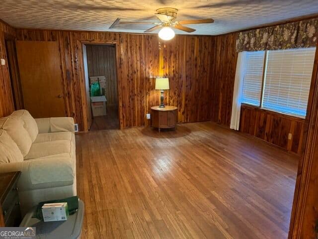 3 bedroom, 1 bathroom, 1,280 sq ft mixed use for sale at 2139 Jones Chapel Shiloh Road, Danielsville, GA 30633 — photo 7