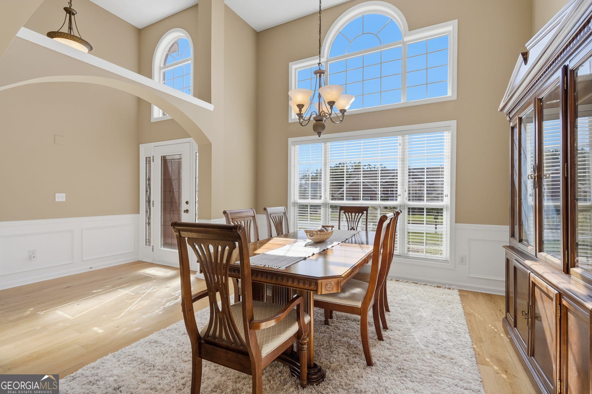 3 bedroom, 2 bathroom, 2,352 sq ft single family residence for sale at 5109 Millwall Court, Suwanee, GA 30024 — photo 4