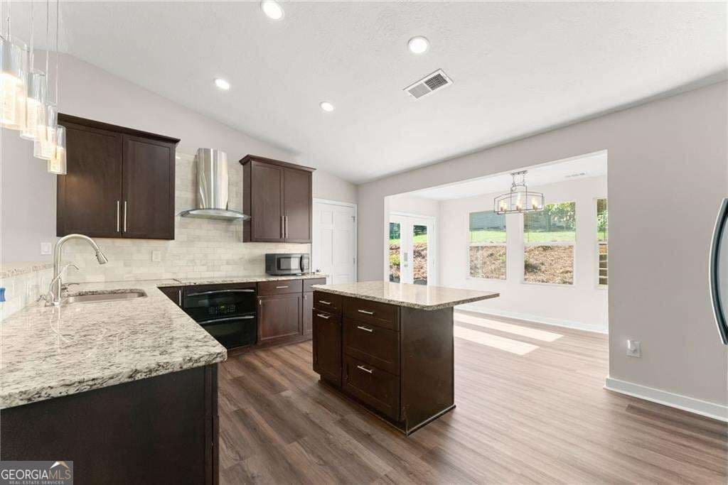 4 bedroom, 2 bathroom single family residence for rent at 2050 Shaffer Road, Cumming, GA 30041 for $2,600 a month — photo 9