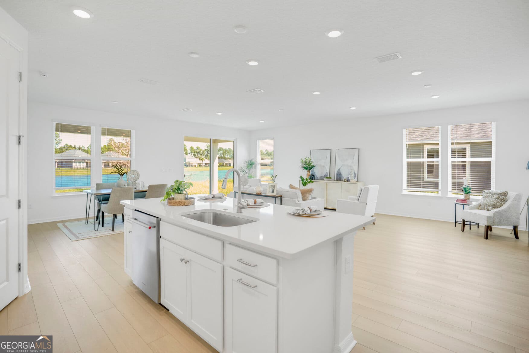 4 bedroom, 3 bathroom, 2,139 sq ft single family residence for sale at 141 Madeline Taylor Place, Kingsland, GA 31548 — photo 4