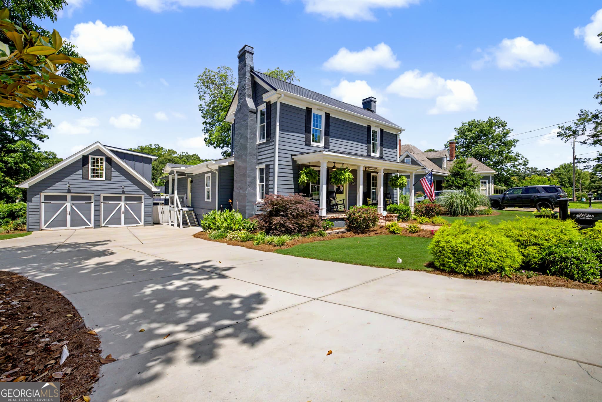 4 bedroom, 4 bathroom, 3,391 sq ft single family residence sold at 460 Pylant Street, Senoia, GA 30276