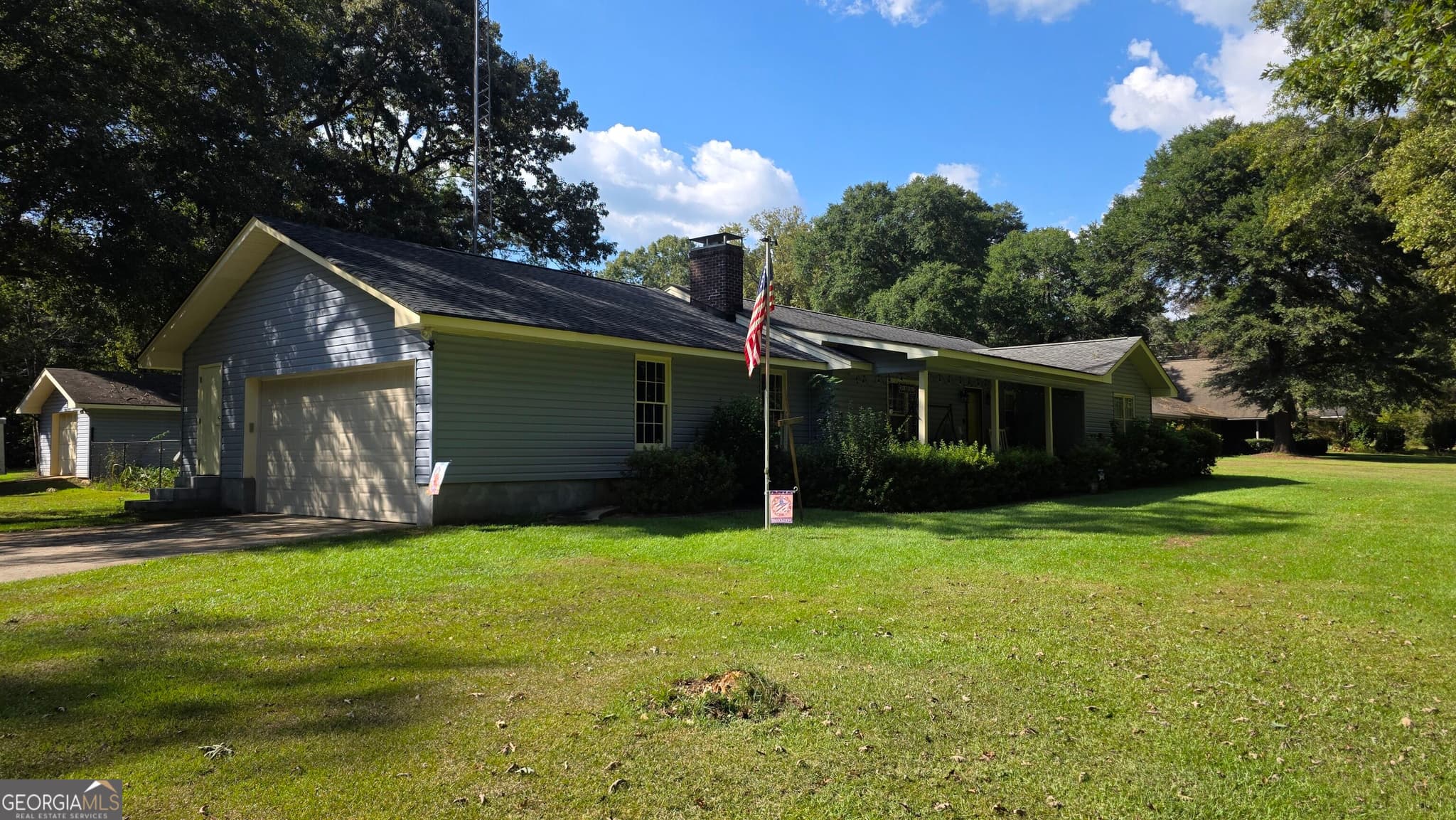 3 bedroom, 2 bathroom, 1,984 sq ft single family residence for sale at 932 W Tanglewood Drive, Dublin, GA 31021 — photo 6