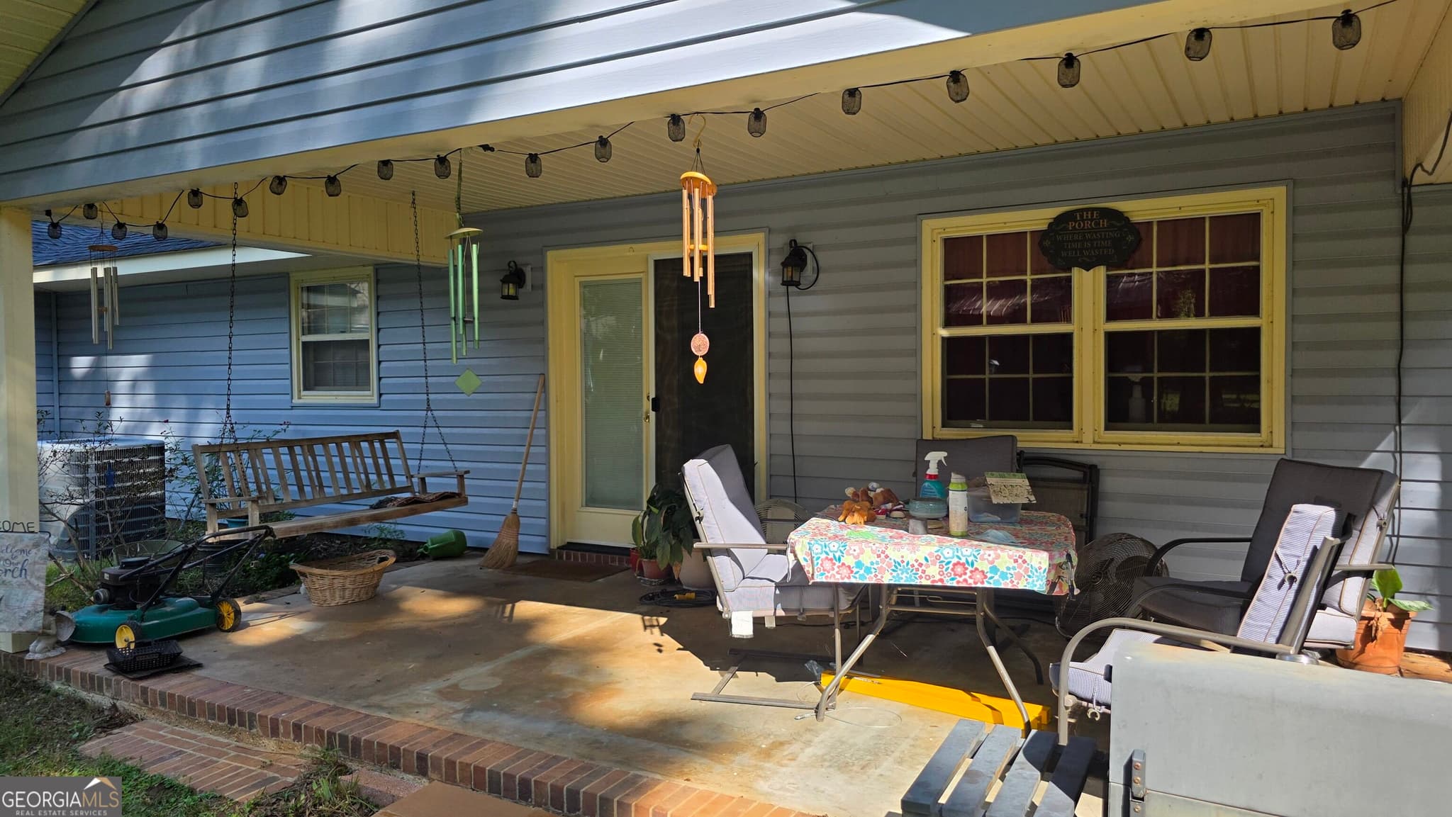 3 bedroom, 2 bathroom, 1,984 sq ft single family residence for sale at 932 W Tanglewood Drive, Dublin, GA 31021 — photo 9