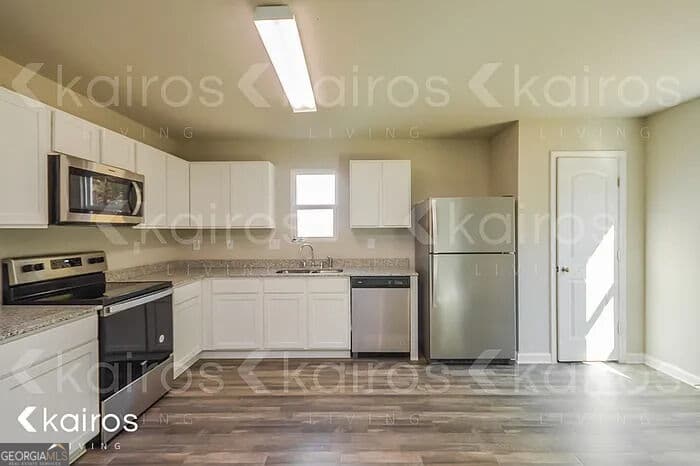 3 bedroom, 2.5 bathroom, 1,606 sq ft single family residence for rent at 215 Hawthorn Trail, Macon, GA 31210 for $1,895 a month — photo 5
