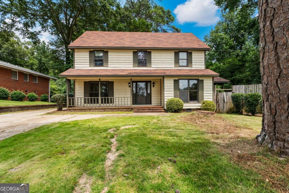 3 bedroom, 2.5 bathroom, 2,818 sq ft single family residence for sale at 6802 Ellis Drive, Columbus, GA 31904