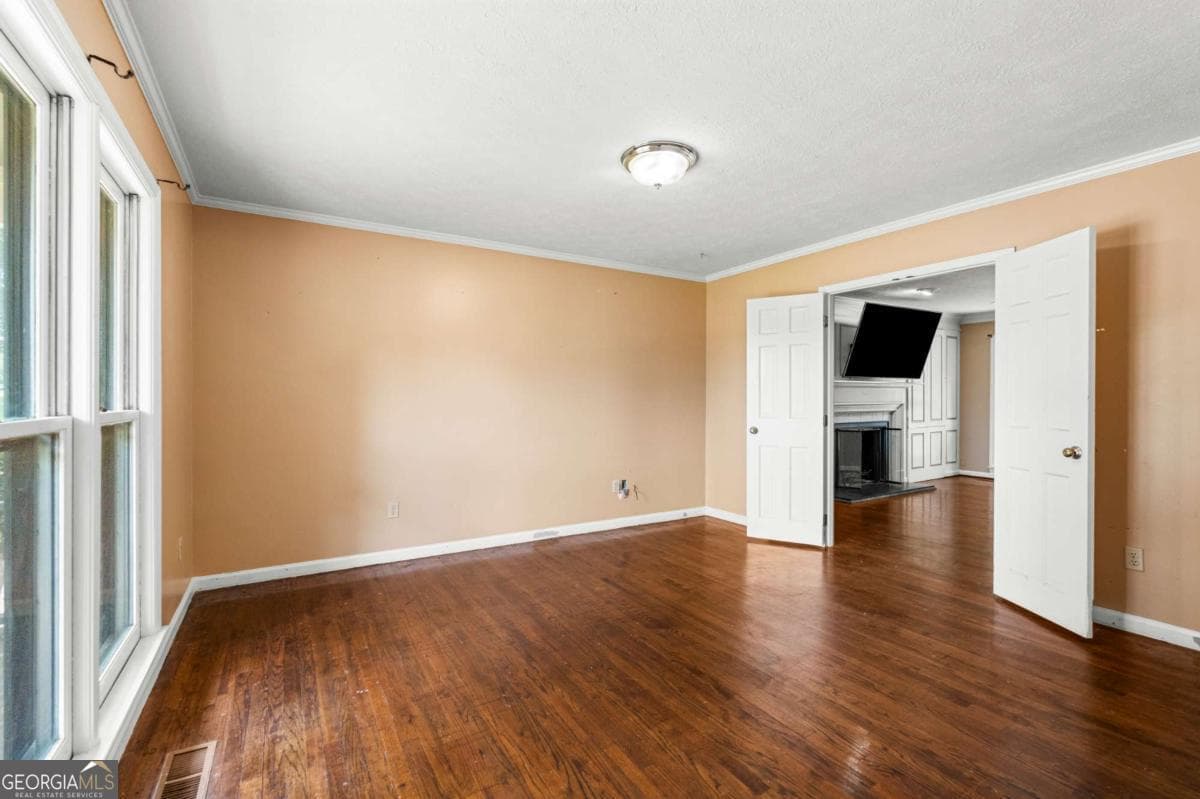3 bedroom, 2.5 bathroom, 2,818 sq ft single family residence for sale at 6802 Ellis Drive, Columbus, GA 31904 — photo 4