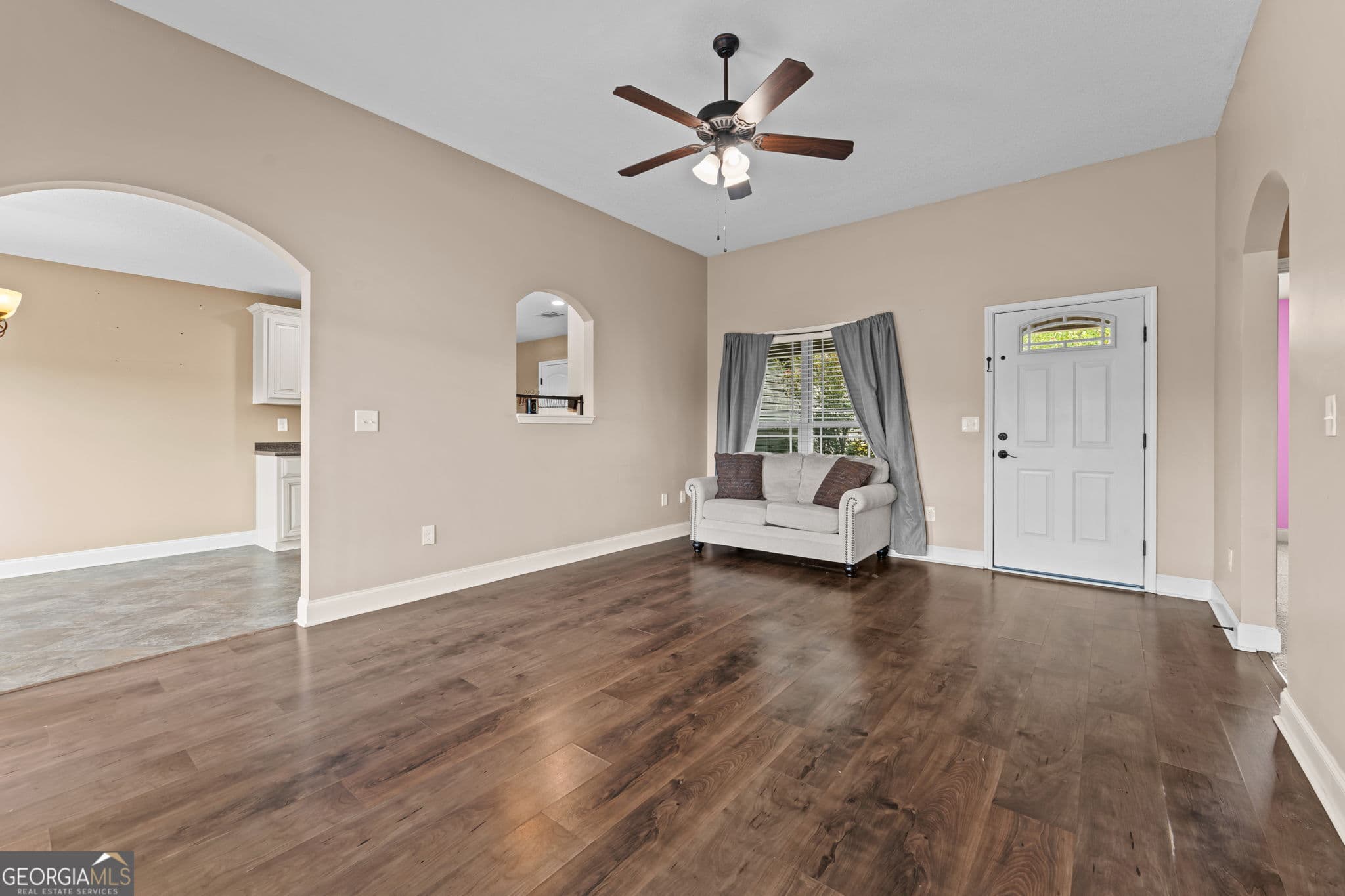 3 bedroom, 2 bathroom, 1,327 sq ft single family residence for sale at 115 Winsted Court, Perry, GA 31069 — photo 6