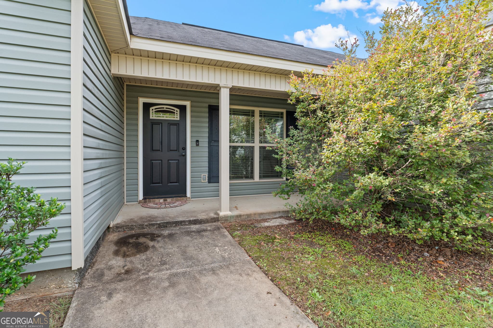 3 bedroom, 2 bathroom, 1,327 sq ft single family residence for sale at 115 Winsted Court, Perry, GA 31069 — photo 3