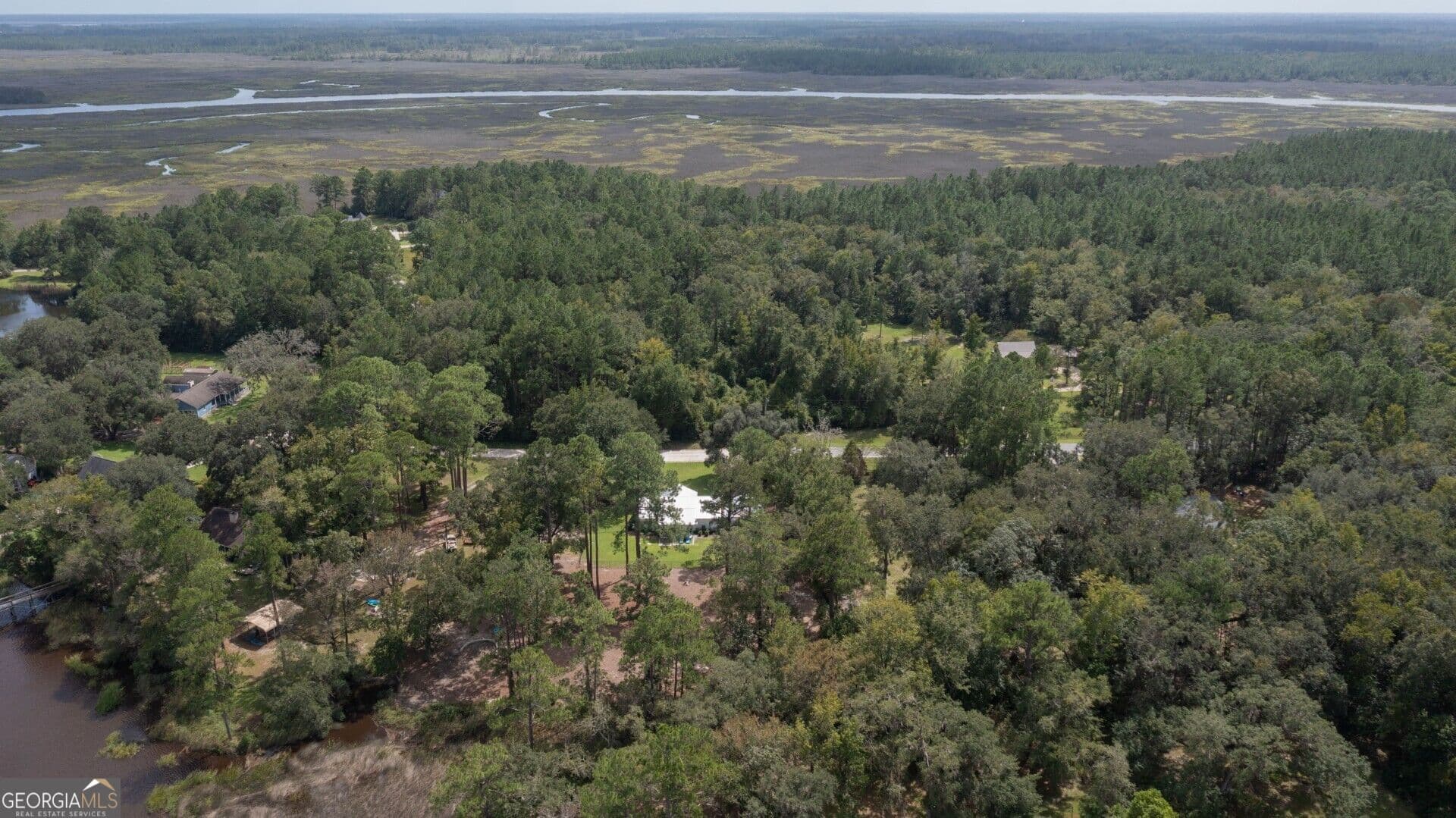 3 bedroom, 2 bathroom, 1,450 sq ft single family residence for sale at 2215 Oscar Road, White Oak, GA 31568 — photo 6