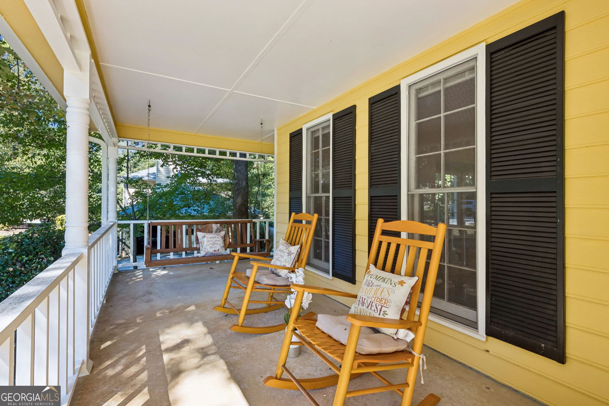 3 bedroom, 2.5 bathroom, 2,246 sq ft single family residence for sale at 392 Princeton Way, Lawrenceville, GA 30044 — photo 6