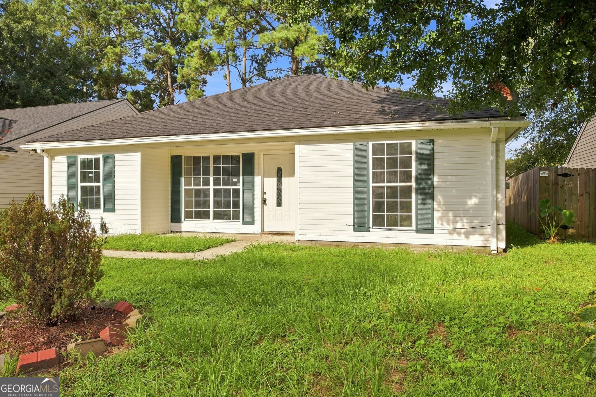 4 bedroom, 2 bathroom, 1,274 sq ft single family residence for sale at 7221 Garfield Street, Savannah, GA 31406 — photo 6
