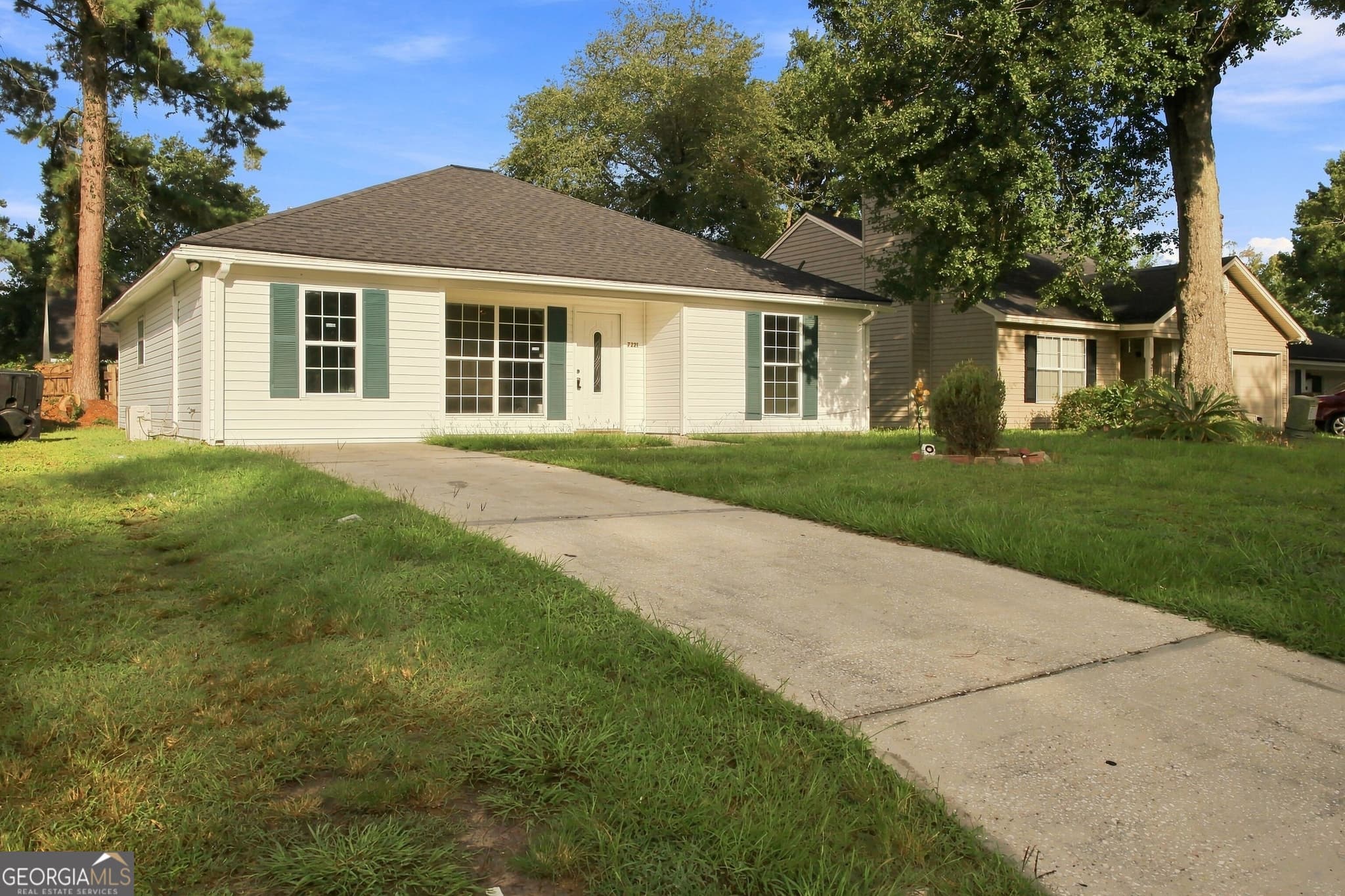4 bedroom, 2 bathroom, 1,274 sq ft single family residence for sale at 7221 Garfield Street, Savannah, GA 31406 — photo 5