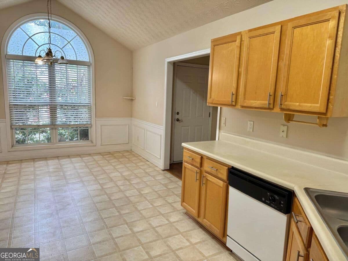 4 bedroom, 2 bathroom single family residence for sale at 1431 Log Cabin Lane, Lawrenceville, GA 30045 — photo 10