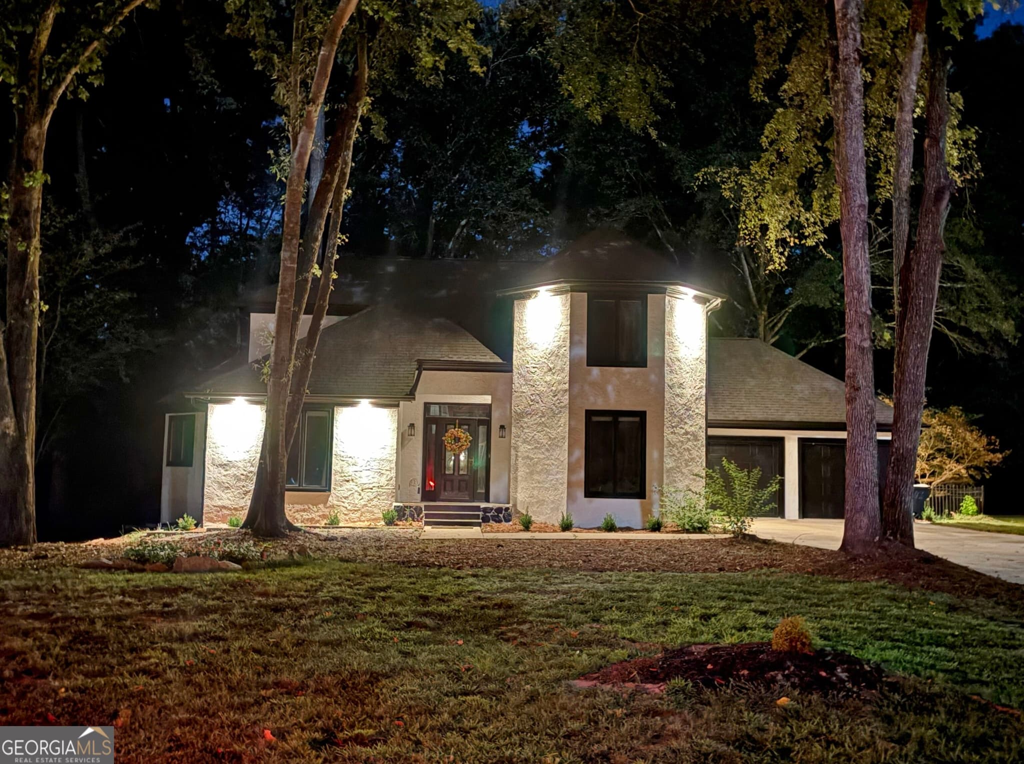 4 bedroom, 2.5 bathroom, 2,298 sq ft single family residence for sale at 126 Morallion Hills, Peachtree City, GA 30269 — photo 5