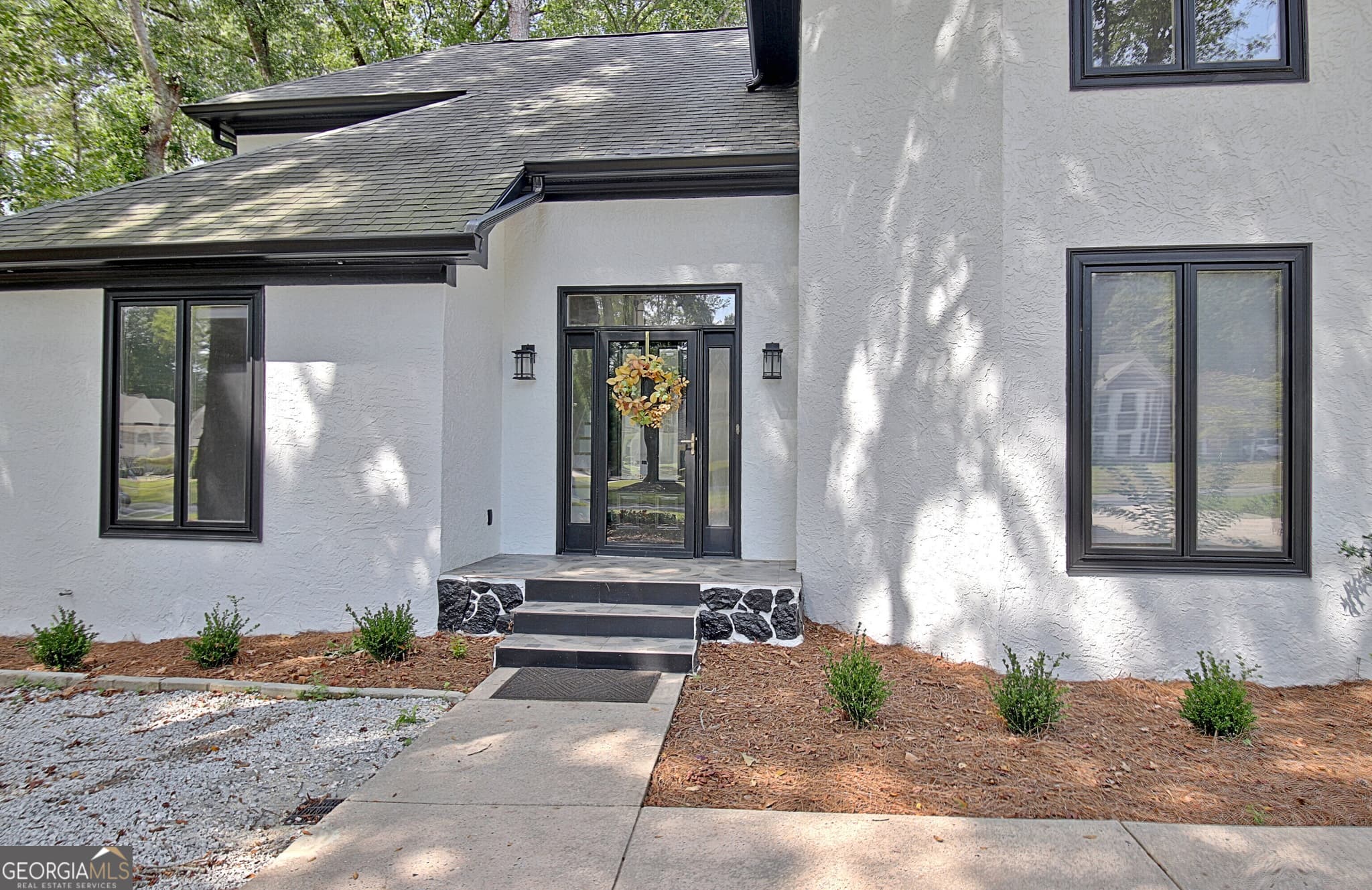 4 bedroom, 2.5 bathroom, 2,298 sq ft single family residence for sale at 126 Morallion Hills, Peachtree City, GA 30269 — photo 4
