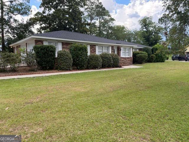 4 bedroom, 2.5 bathroom, 2,149 sq ft single family residence for sale at 1202 Judy Place, Vidalia, GA 30474 — photo 2