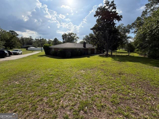 4 bedroom, 2.5 bathroom, 2,149 sq ft single family residence for sale at 1202 Judy Place, Vidalia, GA 30474 — photo 4
