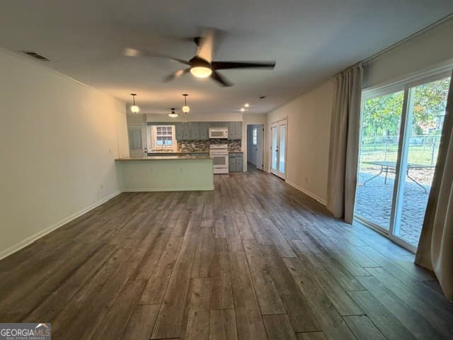 4 bedroom, 2.5 bathroom, 2,149 sq ft single family residence for sale at 1202 Judy Place, Vidalia, GA 30474 — photo 8
