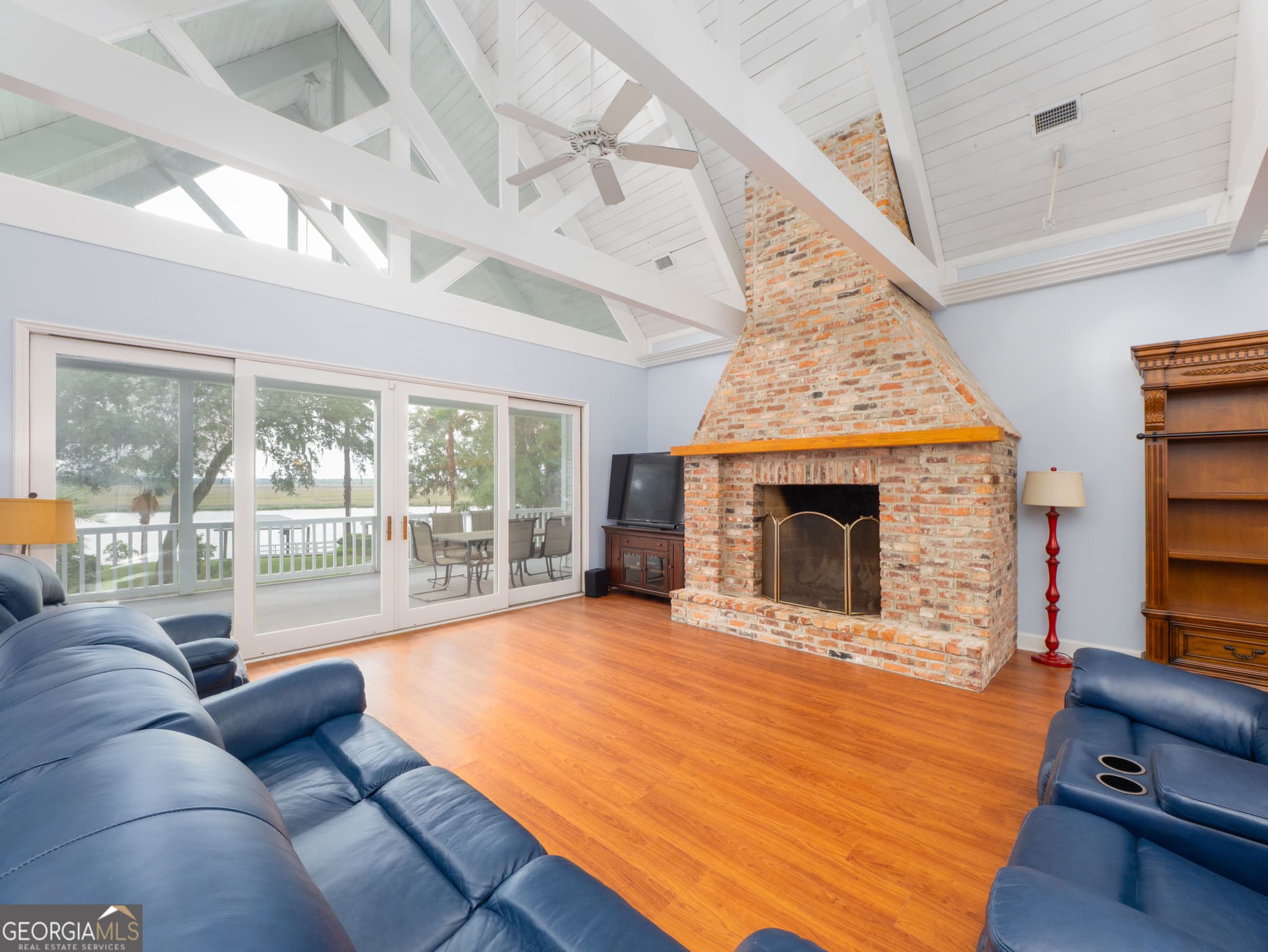 4 bedroom, 4.5 bathroom, 3,328 sq ft single family residence for sale at 146 Royal Drive, Brunswick, GA 31523 — photo 6