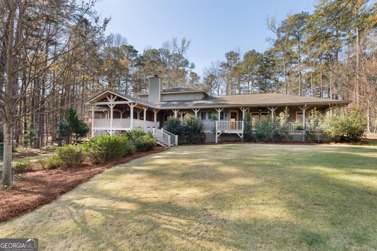 4 bedroom, 3 bathroom, 2,516 sq ft single family residence for sale at 1641 Bennett Springs Drive, Greensboro, GA 30642