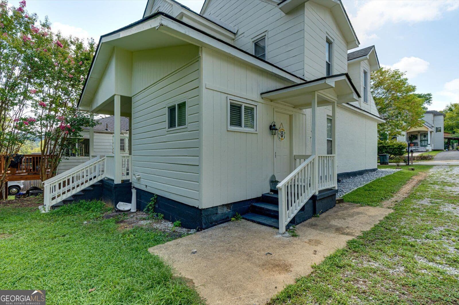 3 bedroom, 3 bathroom, 1,820 sq ft single family residence for sale at 1905 Ivy Street, Chattanooga, TN 37404 — photo 5