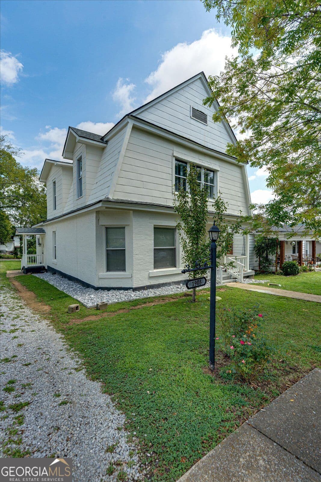 3 bedroom, 3 bathroom, 1,820 sq ft single family residence for sale at 1905 Ivy Street, Chattanooga, TN 37404 — photo 4