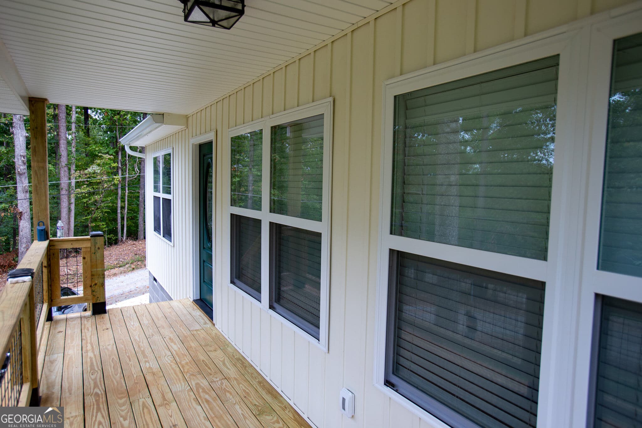 2 bedroom, 2 bathroom, 1,144 sq ft single family residence for sale at 205 Gumlog Drive, Lavonia, GA 30553 — photo 5