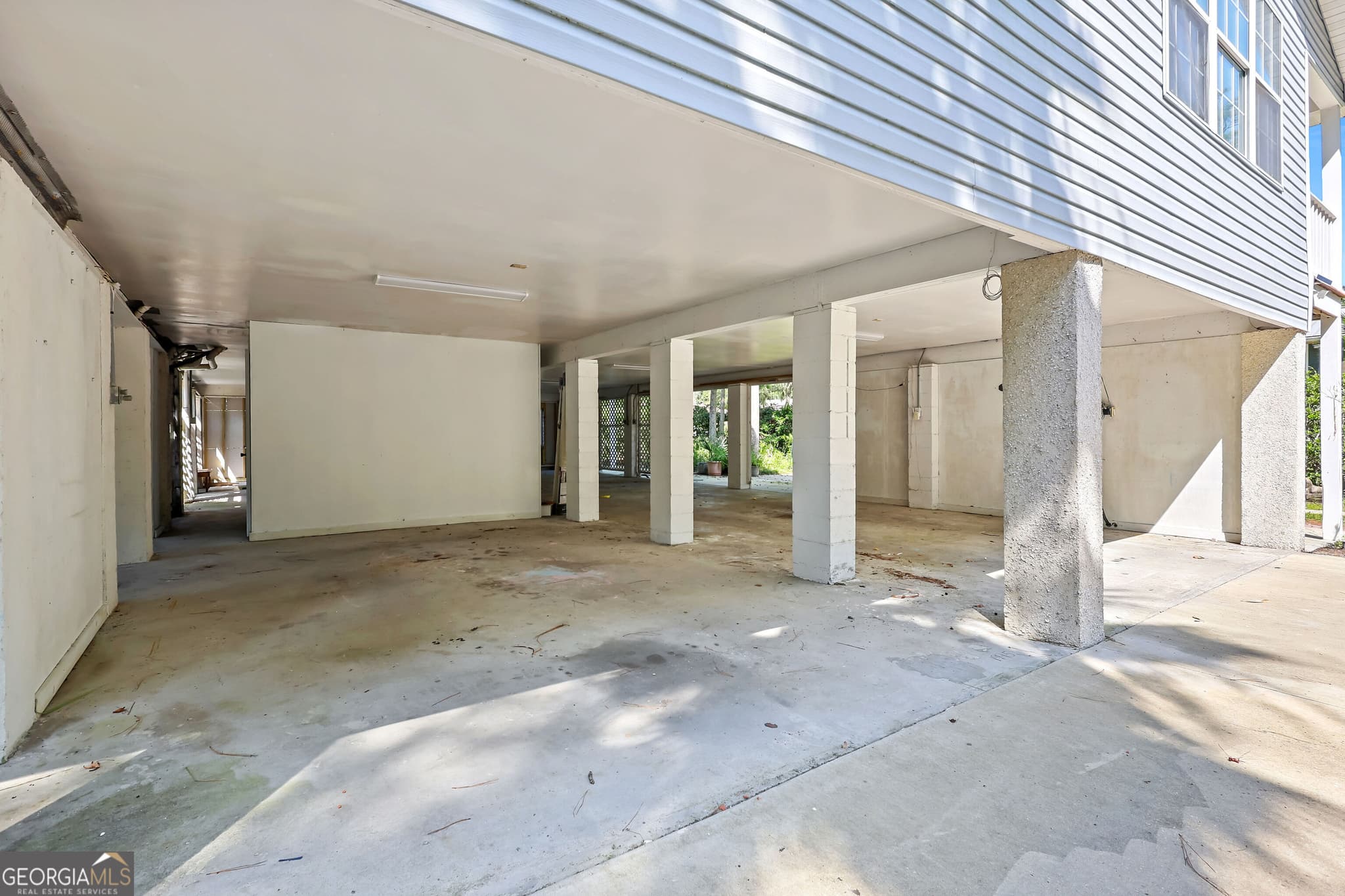 5 bedroom, 3 bathroom, 2,500 sq ft single family residence for sale at 104 Sapelo Street, St. Simons, GA 31522 — photo 8