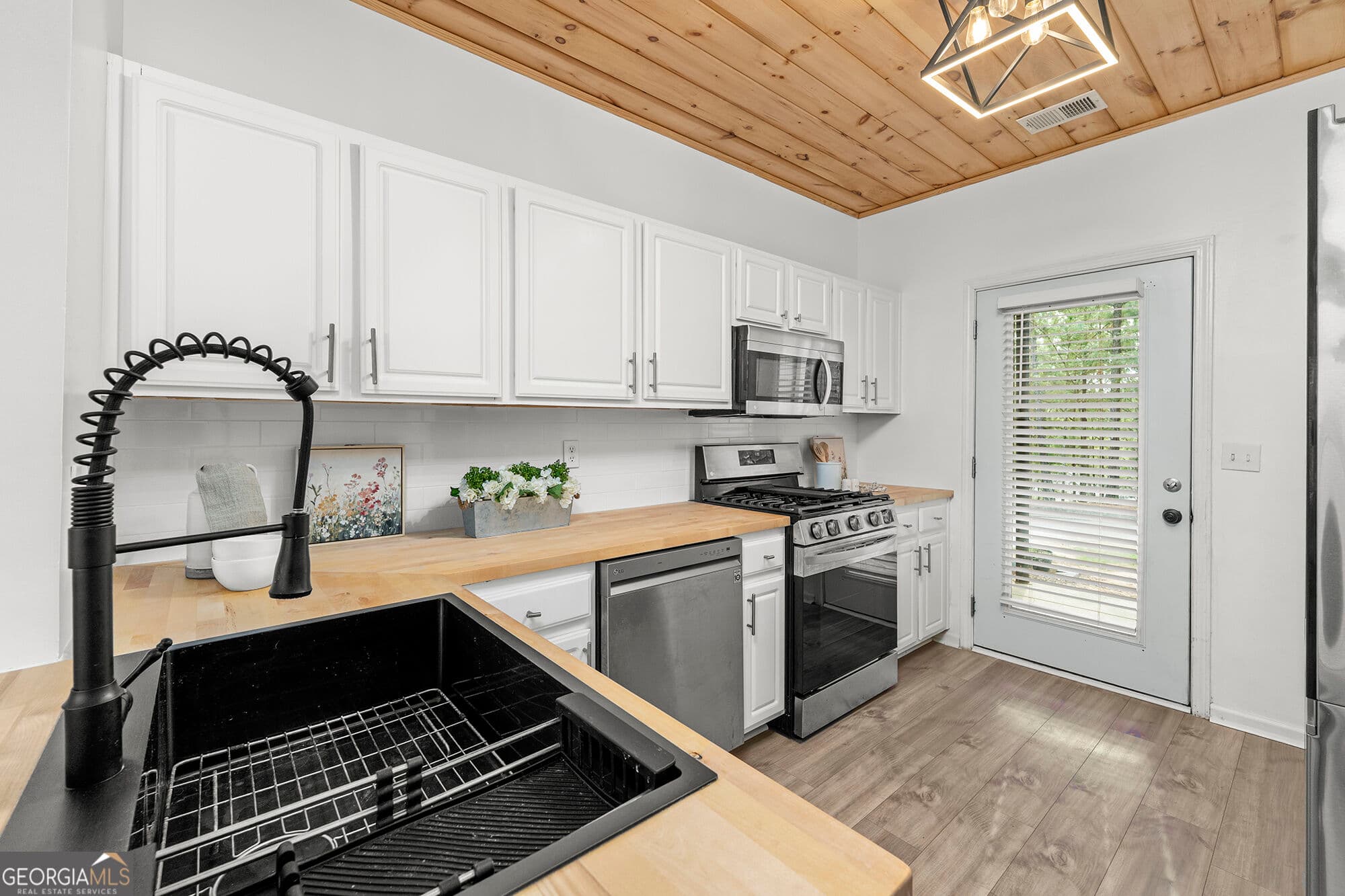 2 bedroom, 2.5 bathroom, 1,313 sq ft townhouse for sale at 126 Riverstone Commons Circle, Canton, GA 30114 — photo 10