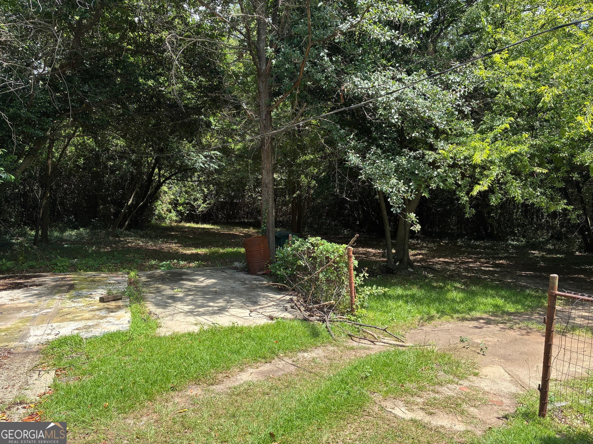 2 bedroom, 1 bathroom, 960 sq ft single family residence for sale at 513 Lynmore Circle, Macon, GA 31206 — photo 9