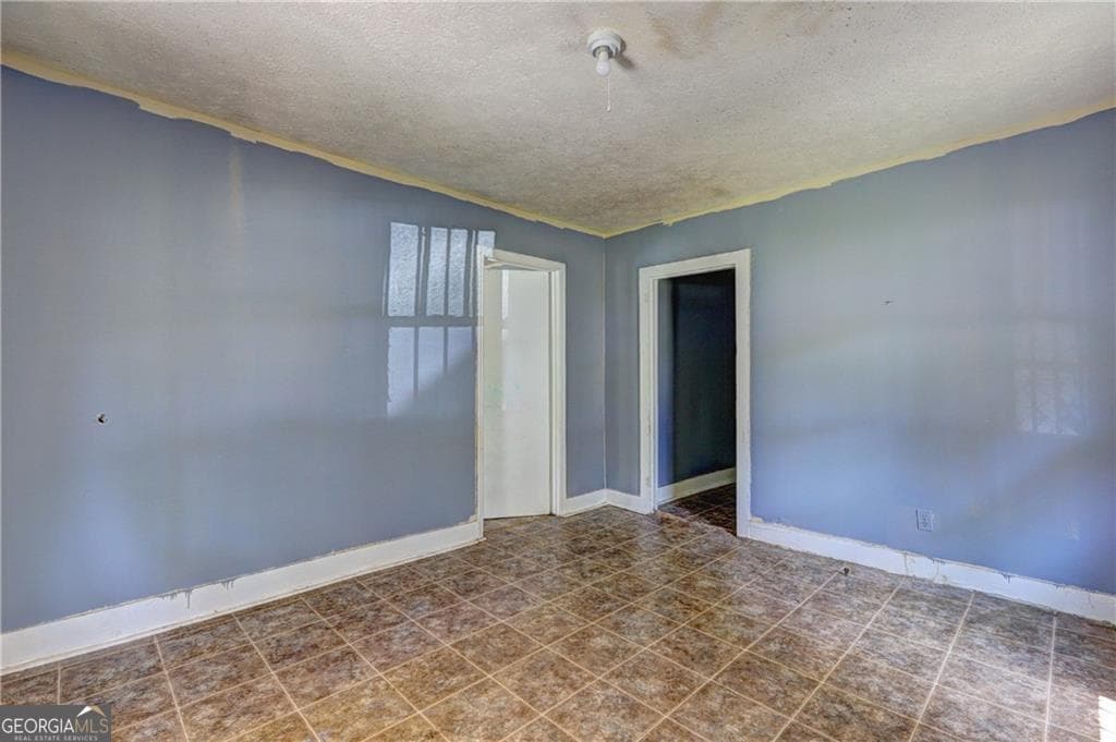 3 bedroom, 1 bathroom, 1,344 sq ft single family residence for sale at 120 Caraker Avenue, Milledgeville, GA 31061 — photo 8