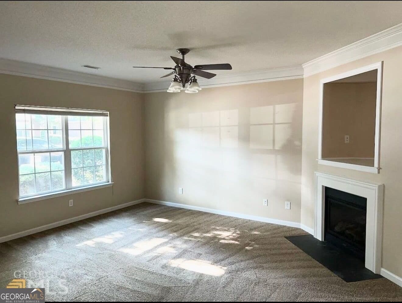 3 bedroom, 2 bathroom, 1,440 sq ft single family residence for rent at 221 Polo Lane, Locust Grove, GA 30248 for $2,100 a month — photo 3