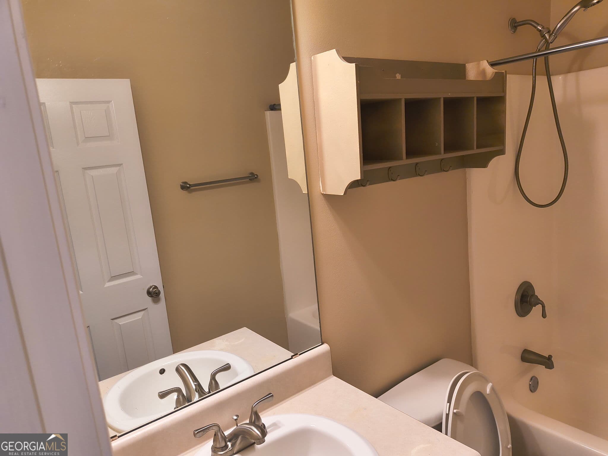 3 bedroom, 2 bathroom, 1,440 sq ft single family residence for rent at 221 Polo Lane, Locust Grove, GA 30248 for $2,100 a month — photo 9