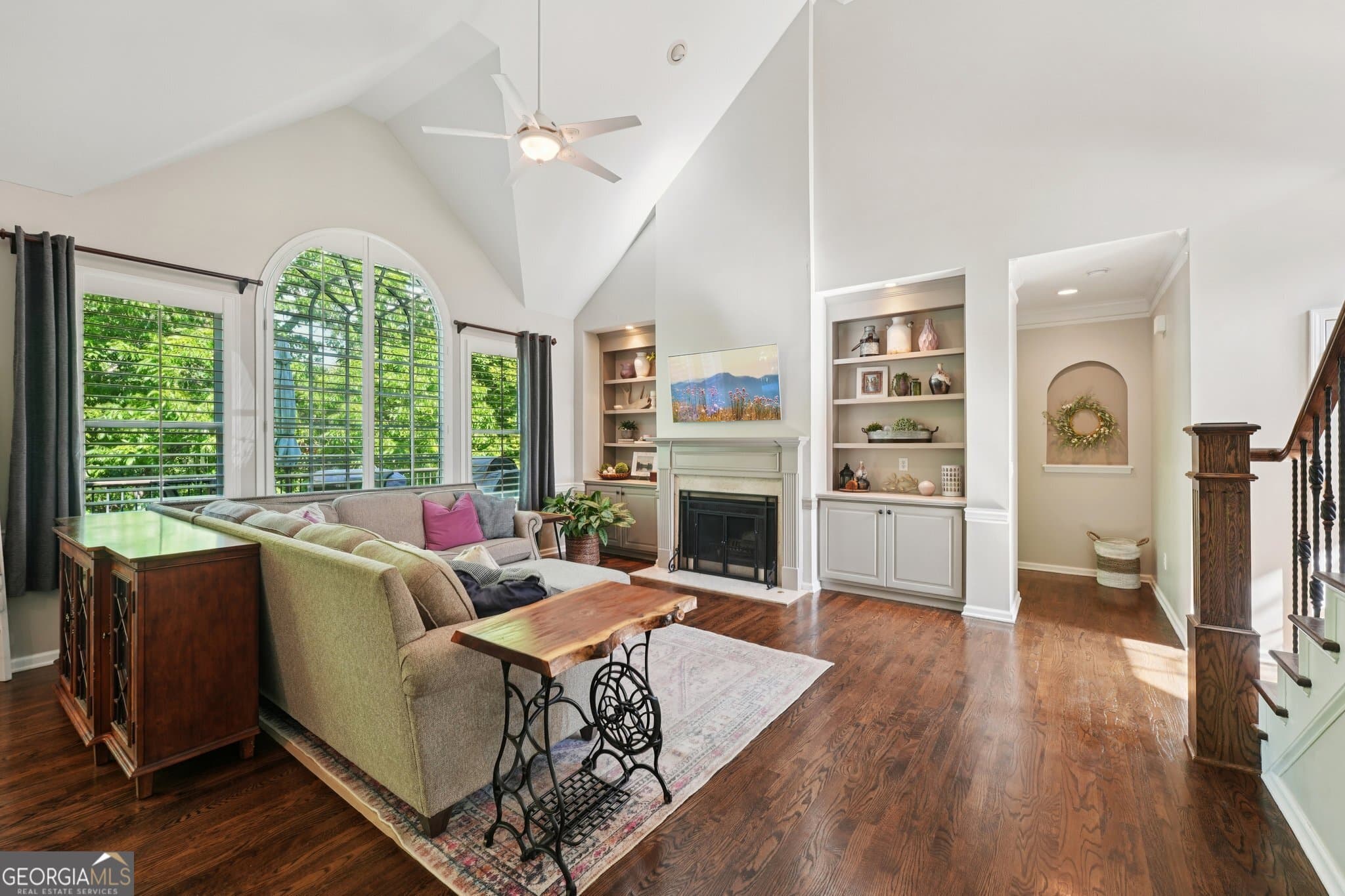 6 bedroom, 5 bathroom, 4,854 sq ft single family residence for sale at 5980 Wilmington Court, Cumming, GA 30040 — photo 9