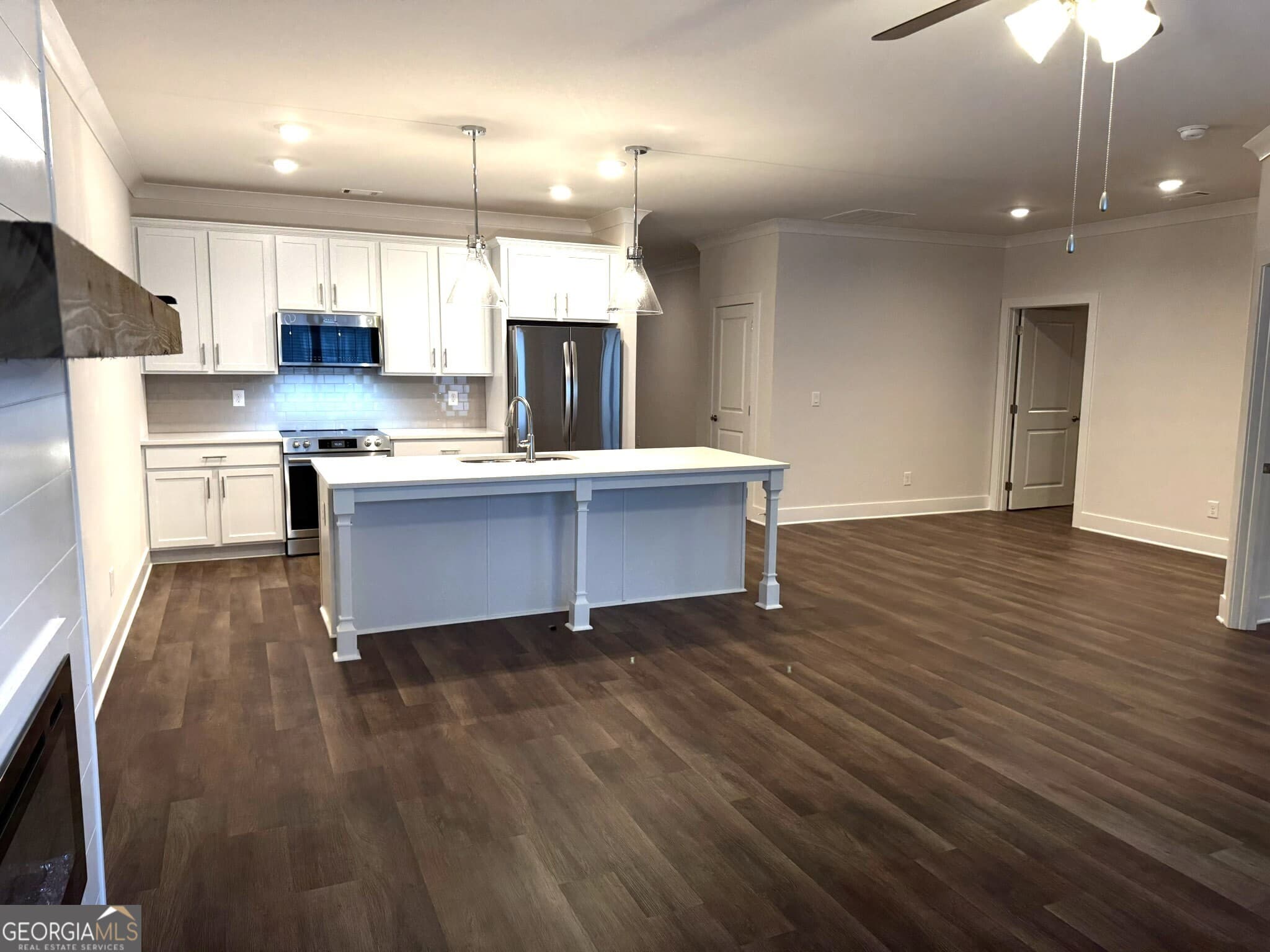 2 bedroom, 2 bathroom, 1,526 sq ft townhouse for sale at 65 Village Court, Cleveland, GA 30528 — photo 3