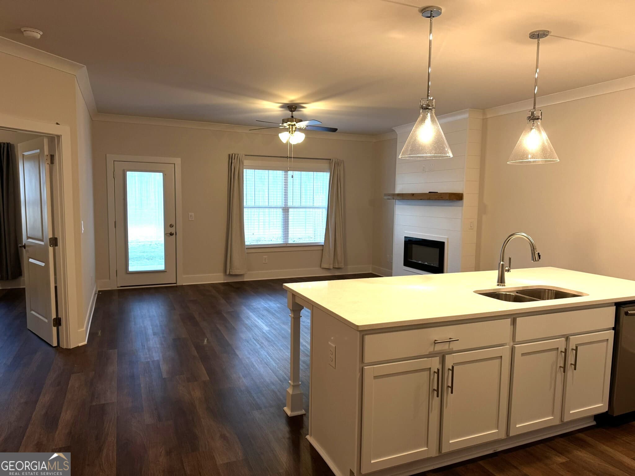 2 bedroom, 2 bathroom, 1,526 sq ft townhouse for sale at 65 Village Court, Cleveland, GA 30528 — photo 4