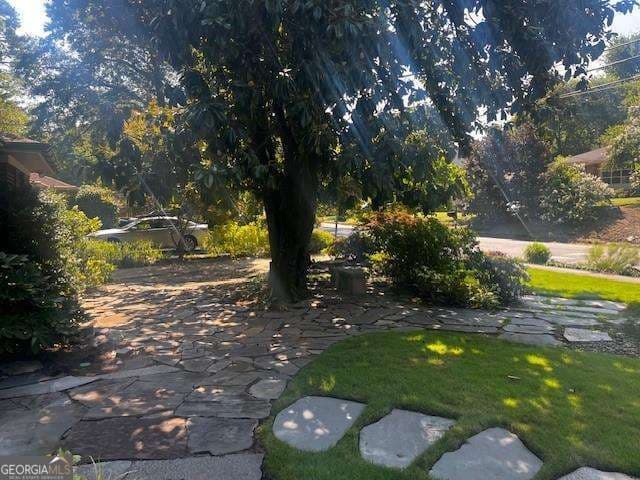 3 bedroom, 2.5 bathroom, 2,000 sq ft single family residence for rent at 564 Wimbledon Road, Atlanta, GA 30324 for $3,900 a month — photo 4