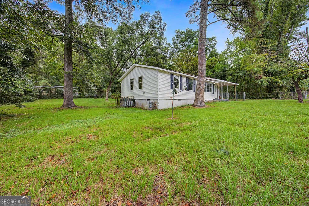 3 bedroom, 1 bathroom, 1,300 sq ft single family residence for sale at 129 Alton Road, Macon, GA 31211 — photo 2