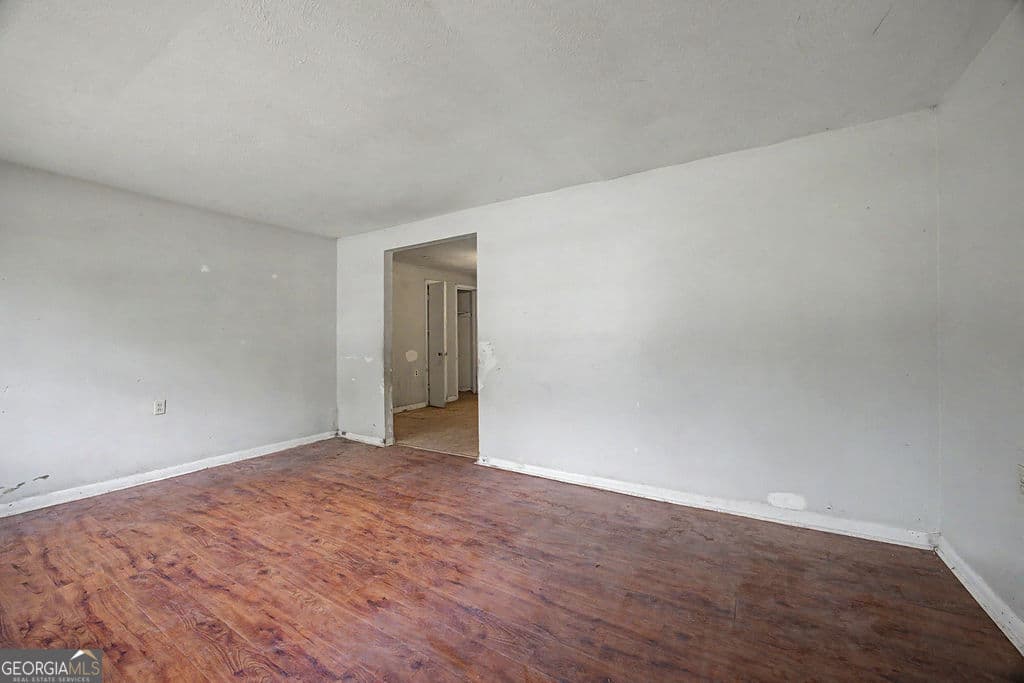 3 bedroom, 1 bathroom, 1,300 sq ft single family residence for sale at 129 Alton Road, Macon, GA 31211 — photo 6