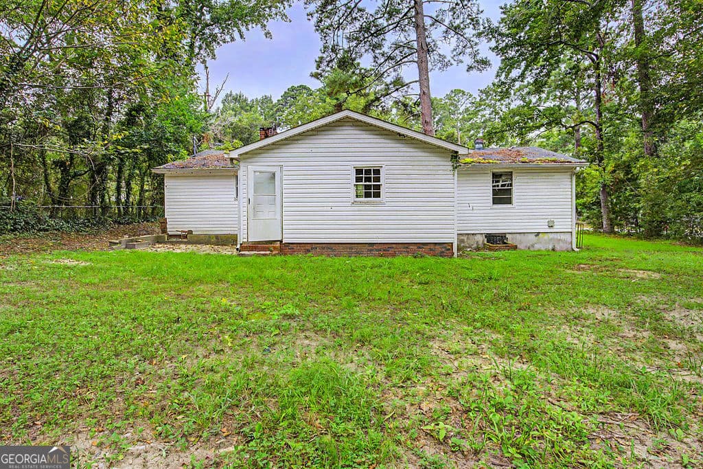 3 bedroom, 1 bathroom, 1,300 sq ft single family residence for sale at 129 Alton Road, Macon, GA 31211 — photo 5