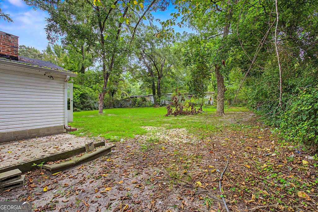 3 bedroom, 1 bathroom, 1,300 sq ft single family residence for sale at 129 Alton Road, Macon, GA 31211 — photo 4
