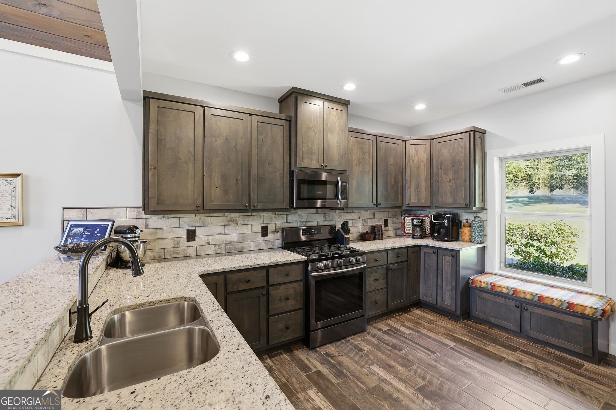 5 bedroom, 3 bathroom, 4,654 sq ft single family residence for sale at 2774 Damascus, Baldwin, GA 30511 — photo 5