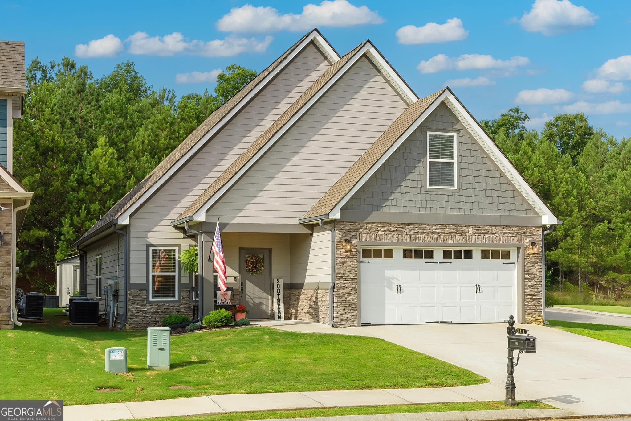3 bedroom, 2.5 bathroom, 2,100 sq ft single family residence under contract at 117 Sonoma Lane, Ringgold, GA 30736