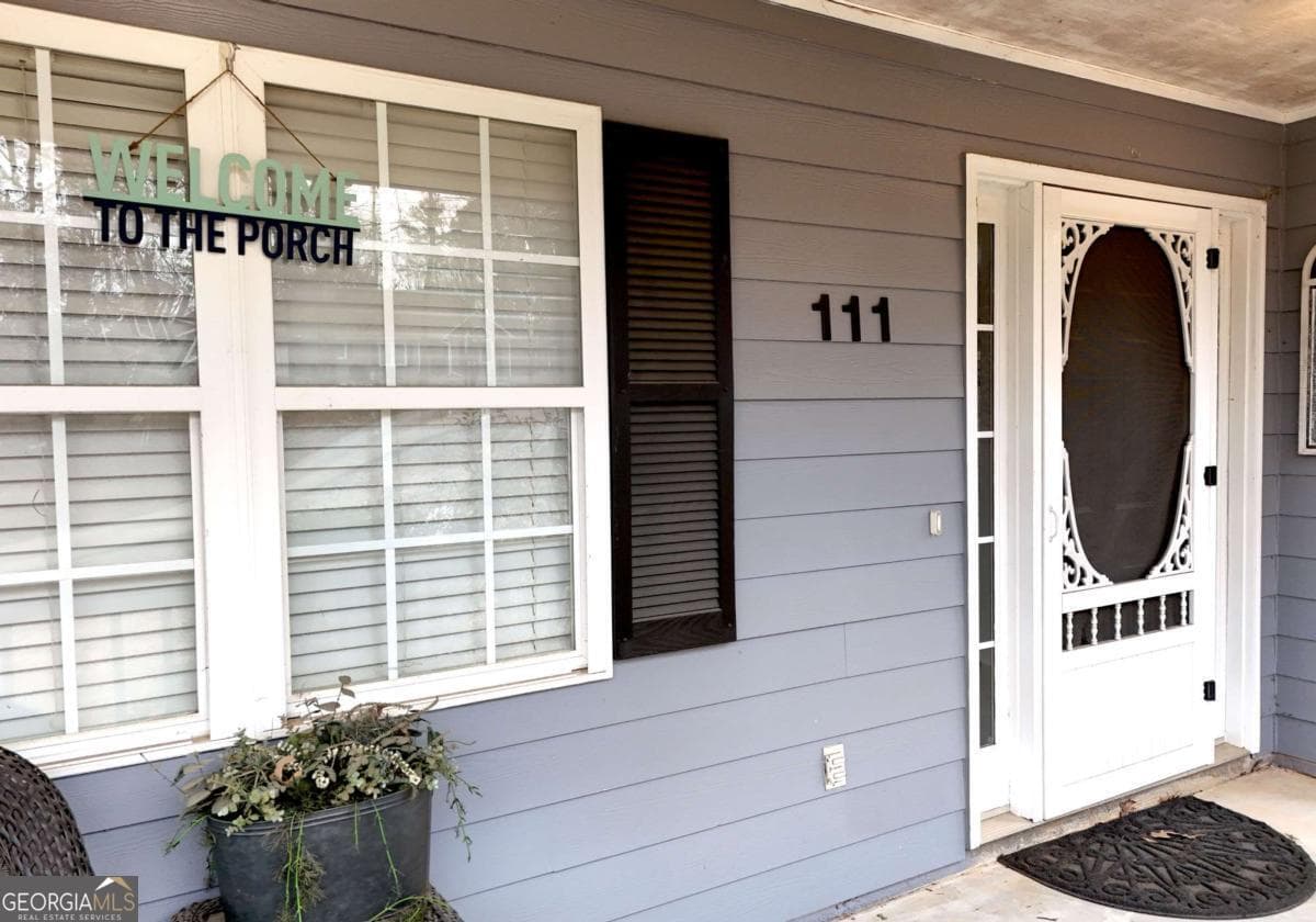 3 bedroom, 2 bathroom, 1,400 sq ft single family residence for sale at 111 Seneca Way, Ellijay, GA 30540 — photo 6