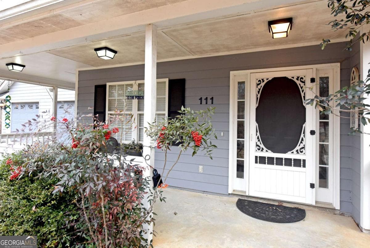 3 bedroom, 2 bathroom, 1,400 sq ft single family residence for sale at 111 Seneca Way, Ellijay, GA 30540 — photo 4