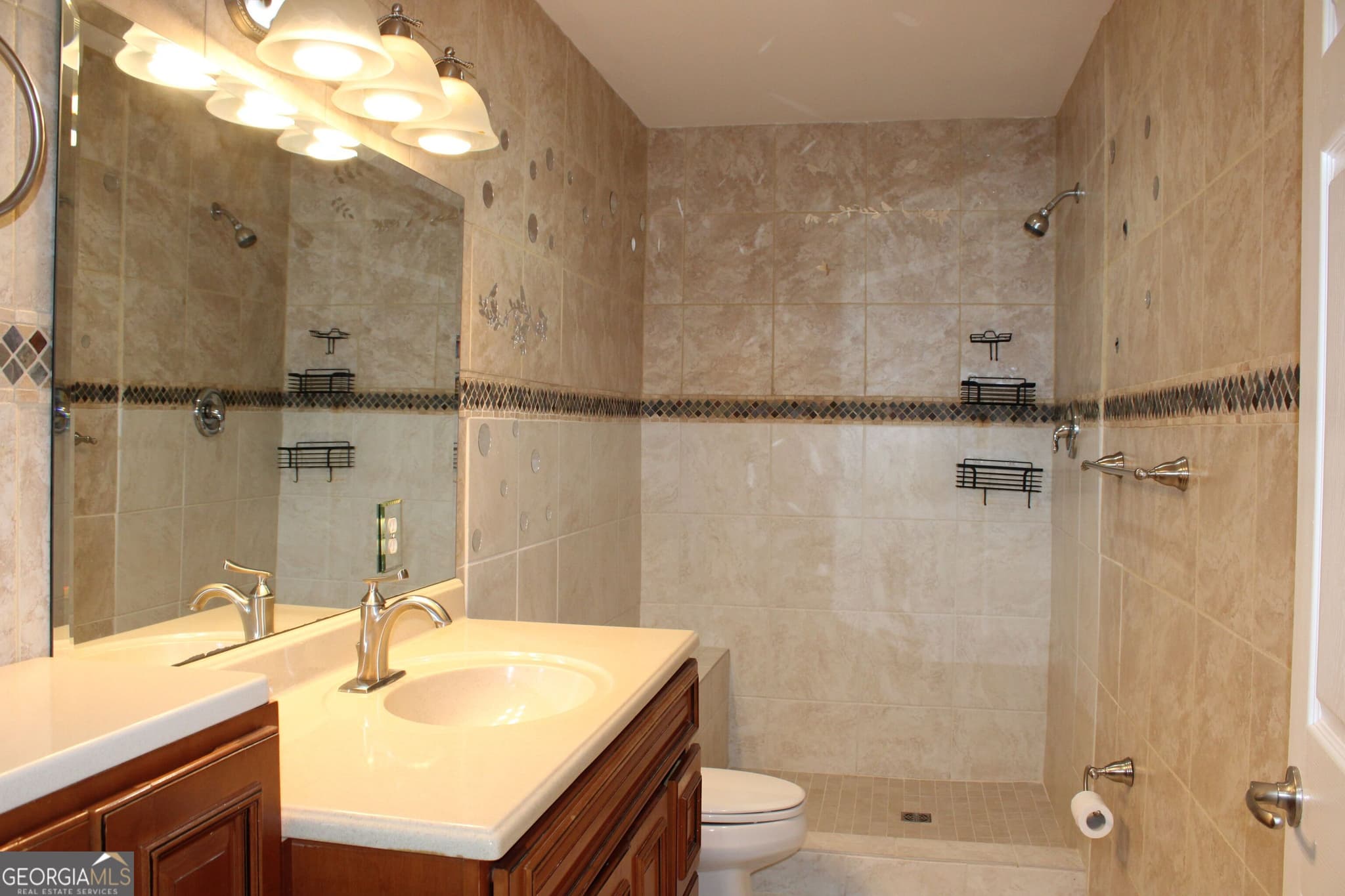 2 bedroom, 1 bathroom apartment for rent at 2115 Julien Overlook #1, Conyers, GA 30012 for $1,900 a month — photo 6