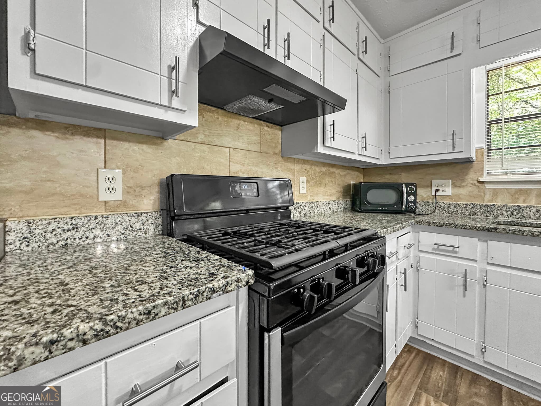 3 bedroom, 2 bathroom, 3,200 sq ft single family residence for rent at 191 Aaron Court, Riverdale, GA 30274 for $1,760 a month — photo 5